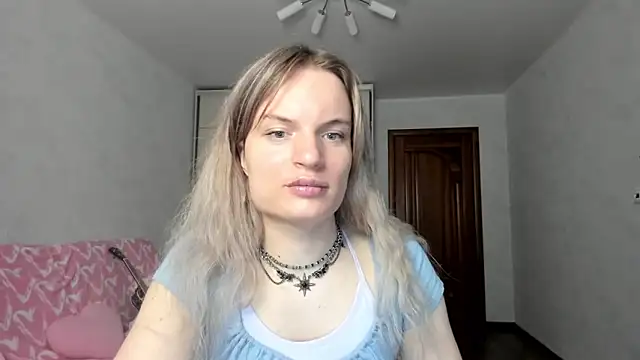 Snapshot of milliKira006 chatting on 12, 5, 2026 milliKira006 online show from 12, 5, 2026