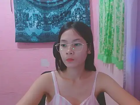 Snapshot of Sweetsexylady19 chatting on 7, 7, 2026 Sweetsexylady19 online show from 7, 7, 2026