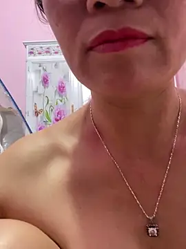  Sara pusy online show from 22, 4, 2026