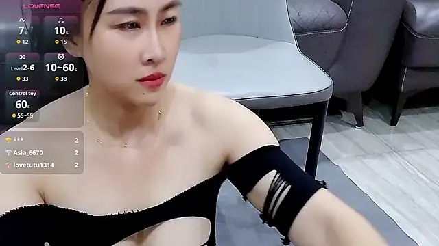 Snapshot of Yanzi-66 chatting on 27, 5, 2026 Yanzi-66 online show from 27, 5, 2026