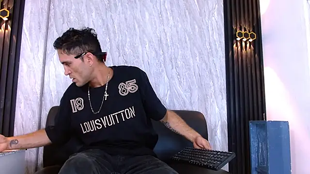 Andres Colins1 online show from 14, 5, 2026