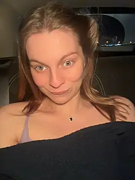 CtrlLove online show from 19, 4, 2026