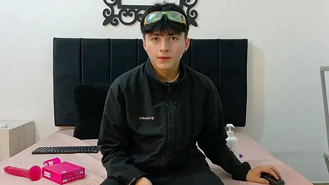 LunayDream online show from 6, 6, 2026
