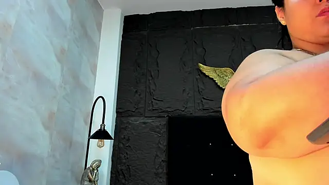MillaGrey online show from 12, 5, 2026