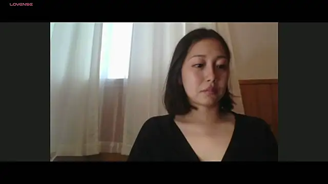 Snapshot of aoi252525 chatting on 8, 6, 2026 aoi252525 online show from 8, 6, 2026