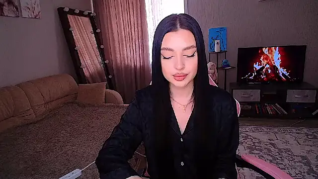 yoursLina online show from 29, 5, 2026