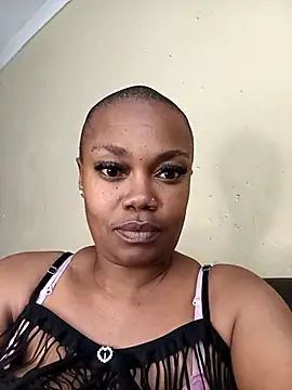 Snapshot of MisteryGirlBusty chatting on 7, 5, 2026 MisteryGirlBusty online show from 7, 5, 2026