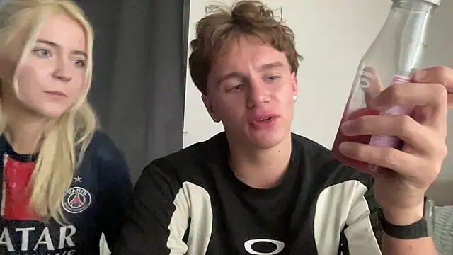 Snapshot of SofiaNLukaBabe chatting on 29, 5, 2026 SofiaNLukaBabe online show from 29, 5, 2026