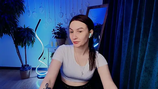 1i1yfoxxx online show from 13, 5, 2026