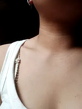 velira- online show from 20, 4, 2026