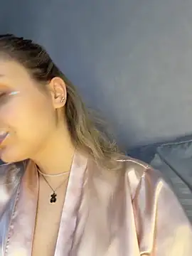 Snapshot of AmeliaLux chatting on 14, 5, 2026 AmeliaLux online show from 14, 5, 2026