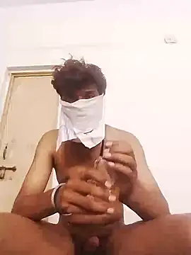Snapshot of Gujju_chhokro_ chatting on 18, 5, 2026 Gujju chhokro online show from 18, 5, 2026