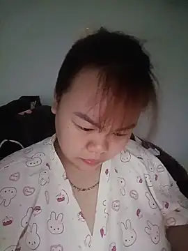 Truxcy1 online show from 15, 5, 2026