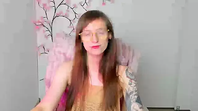 Snapshot of Luna_Tantra chatting on 12, 7, 2026 Luna Tantra online show from 12, 7, 2026