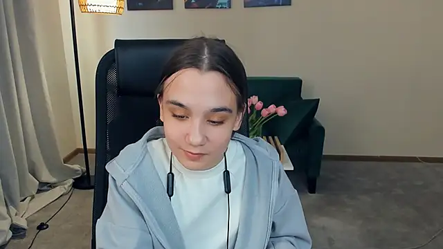 MarianHenaire online show from 22, 4, 2026