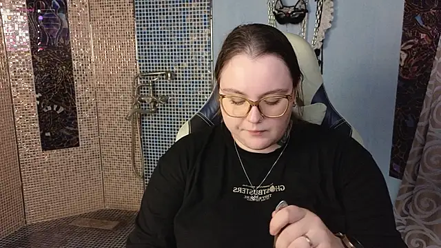 Snapshot of CatherineClaire chatting on 9, 8, 2026 CatherineClaire online show from 9, 8, 2026