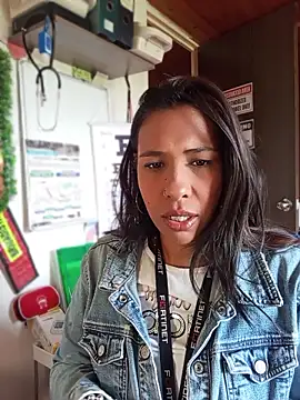 Snapshot of Ivon_C chatting on 14, 5, 2026 Ivon C online show from 14, 5, 2026