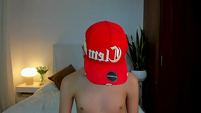 Snapshot of milan_zapata chatting on 6, 6, 2026 milan zapata online show from 6, 6, 2026