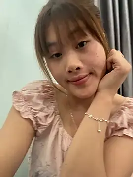 Snapshot of Ly-sexyy chatting on 14, 5, 2026 Ly-sexyy online show from 14, 5, 2026