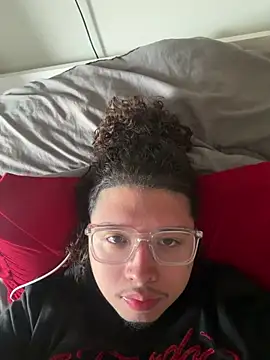 Snapshot of luv_chino chatting on 31, 5, 2026 luv chino online show from 31, 5, 2026