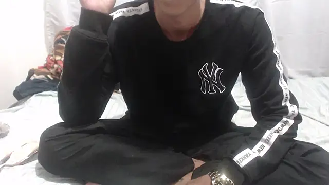 dark 21   online show from 22, 4, 2026