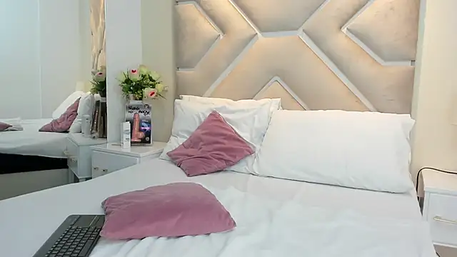 BigboobsVioleta online show from 22, 4, 2026