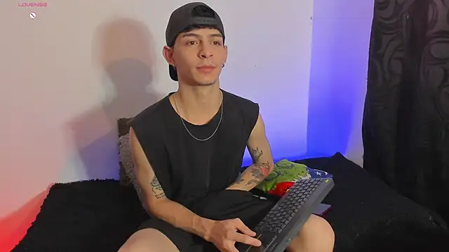 Snapshot of _IanLark chatting on 13, 5, 2026 IanLark online show from 13, 5, 2026
