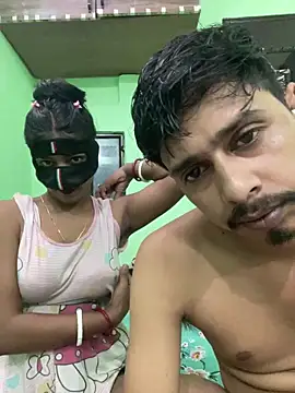 Snapshot of hot-couple-0 chatting on 9, 6, 2026 hot-couple-0 online show from 9, 6, 2026