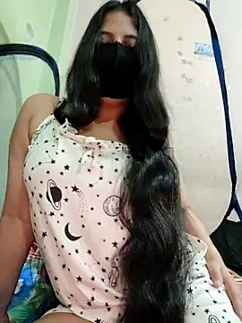 Snapshot of Priya_9945 chatting on 6, 5, 2026 Priya 9945 online show from 6, 5, 2026