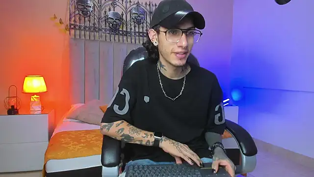 Vergil Noir  online show from 22, 5, 2026
