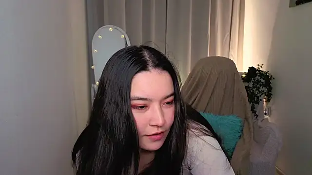 MomoRins online show from 13, 5, 2026