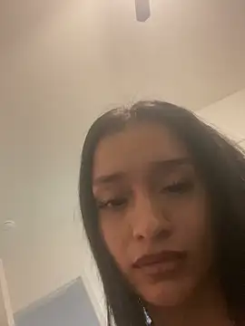 leenachanel online show from 22, 4, 2026