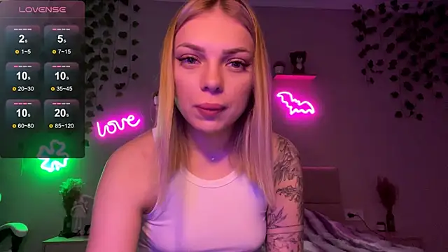 Snapshot of CandyRass chatting on 24, 5, 2026 CandyRass online show from 24, 5, 2026