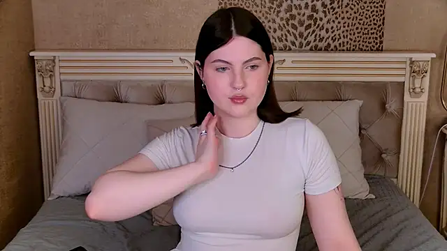 IvySimmons online show from 8, 5, 2026
