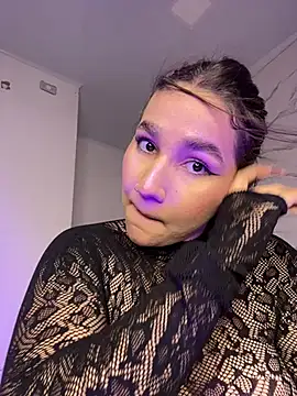 mia khalaf online show from 31, 5, 2026