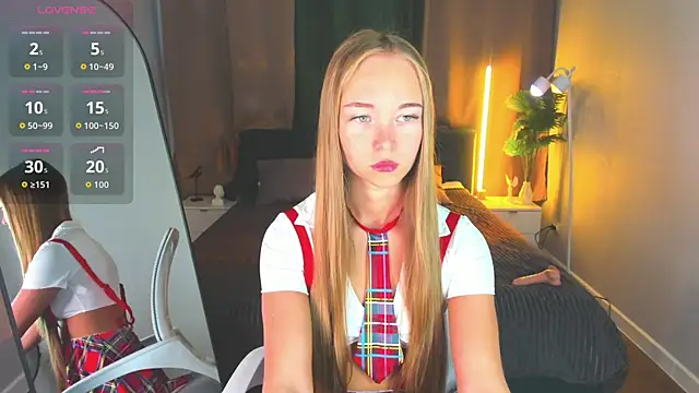 Snapshot of Milana_Sorrento chatting on 7, 6, 2026 Milana Sorrento online show from 7, 6, 2026