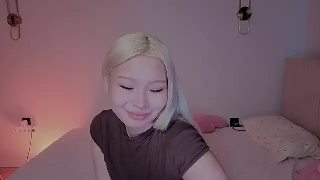 Snapshot of sirenveya chatting on 28, 5, 2026 sirenveya online show from 28, 5, 2026