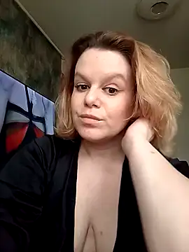 Maryquenn online show from 30, 4, 2026