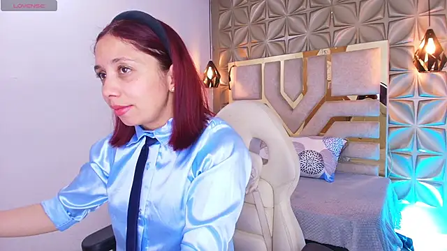 Snapshot of stephaniesun_ chatting on 5, 6, 2026 stephaniesun online show from 5, 6, 2026