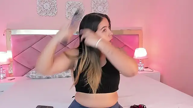 AnairaNova online show from 5, 6, 2026
