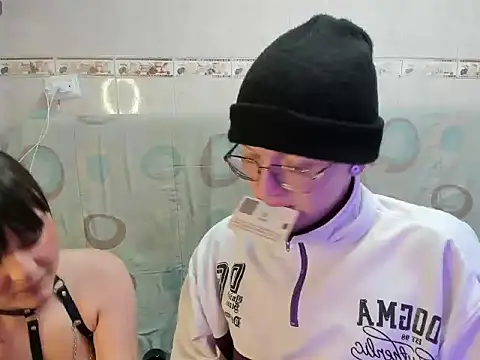Snapshot of Jinnbooky chatting on 4, 6, 2026 Jinnbooky online show from 4, 6, 2026