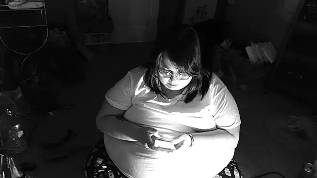 Snapshot of princessghostiii chatting on 2, 5, 2026 princessghostiii online show from 2, 5, 2026