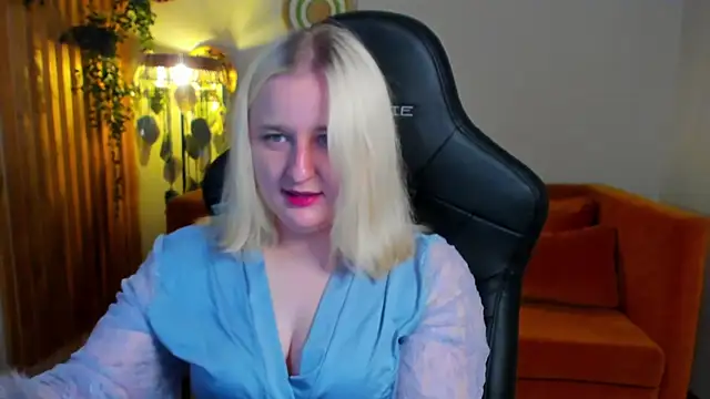 LioraArdyn online show from 7, 5, 2026