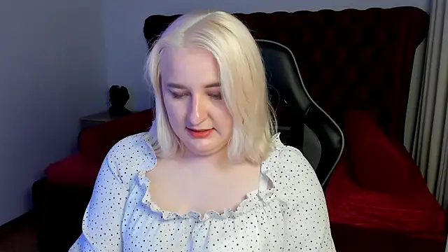 LioraArdyn online show from 28, 5, 2026