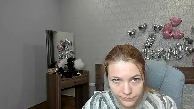 Snapshot of AnniShery chatting on 2, 5, 2026 AnniShery online show from 2, 5, 2026