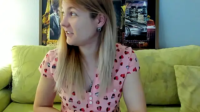 Snapshot of AnniShery chatting on 5, 5, 2026 AnniShery online show from 5, 5, 2026