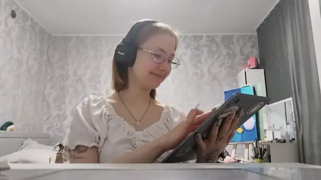 MyungWormington online show from 25, 4, 2026