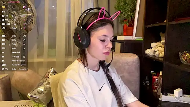 Snapshot of TuZezima chatting on 2, 6, 2026 TuZezima online show from 2, 6, 2026