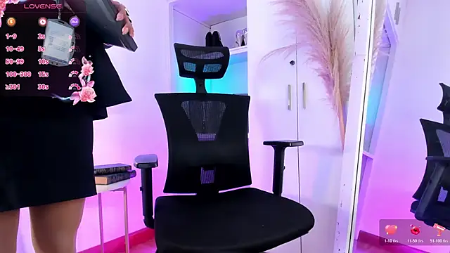 RachelArias online show from 25, 6, 2026
