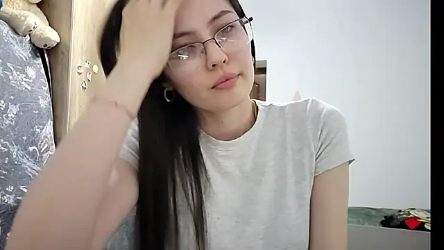 AshleyTropiano online show from 13, 5, 2026